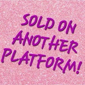 💝2/$30 UGG Dakota Black & Pink Moccasins Women's Size 5